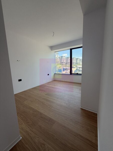 Apartament 4 camere ONE LAKE CLUB , LUX